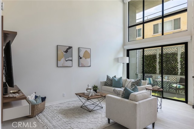 Detail Gallery Image 3 of 33 For 1007 S Catalina Ave #109,  Redondo Beach,  CA 90277 - 2 Beds | 2 Baths