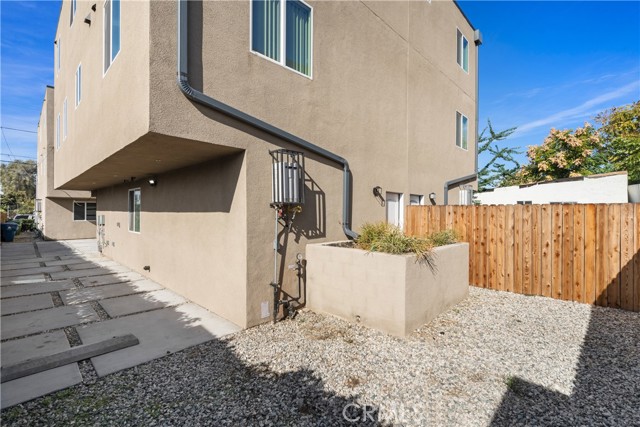 Detail Gallery Image 17 of 17 For 1822 S Orchard Ave #1822,  Los Angeles,  CA 90006 - 5 Beds | 5 Baths