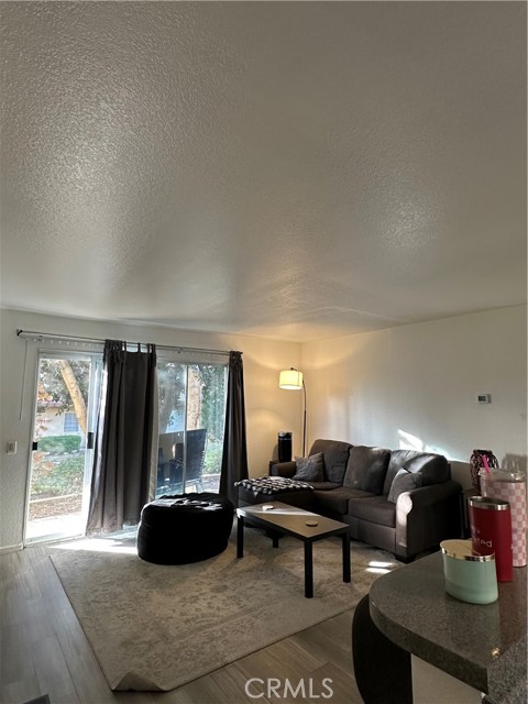 Detail Gallery Image 6 of 11 For 1365 Crafton #1089,  Mentone,  CA 92359 - 1 Beds | 1 Baths