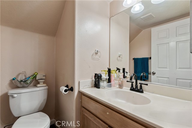 Detail Gallery Image 17 of 48 For 11965 Terra Bella St #17,  Sylmar,  CA 91342 - 3 Beds | 3 Baths