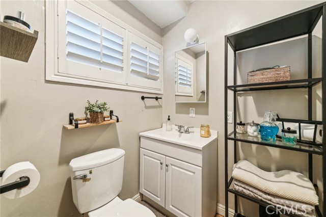9642 Aero Drive, Pico Rivera CA: https://media.crmls.org/medias/e25e9e1d-278f-4a04-ad09-89b1afc0c209.jpg