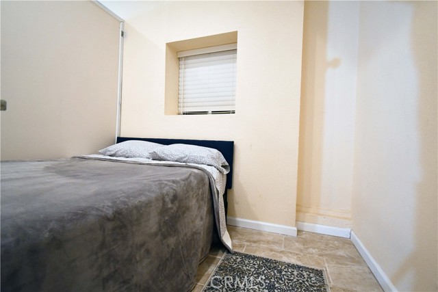 Detail Gallery Image 40 of 42 For 6508 Moorcroft Ave, Woodland Hills,  CA 91303 - 5 Beds | 3/1 Baths