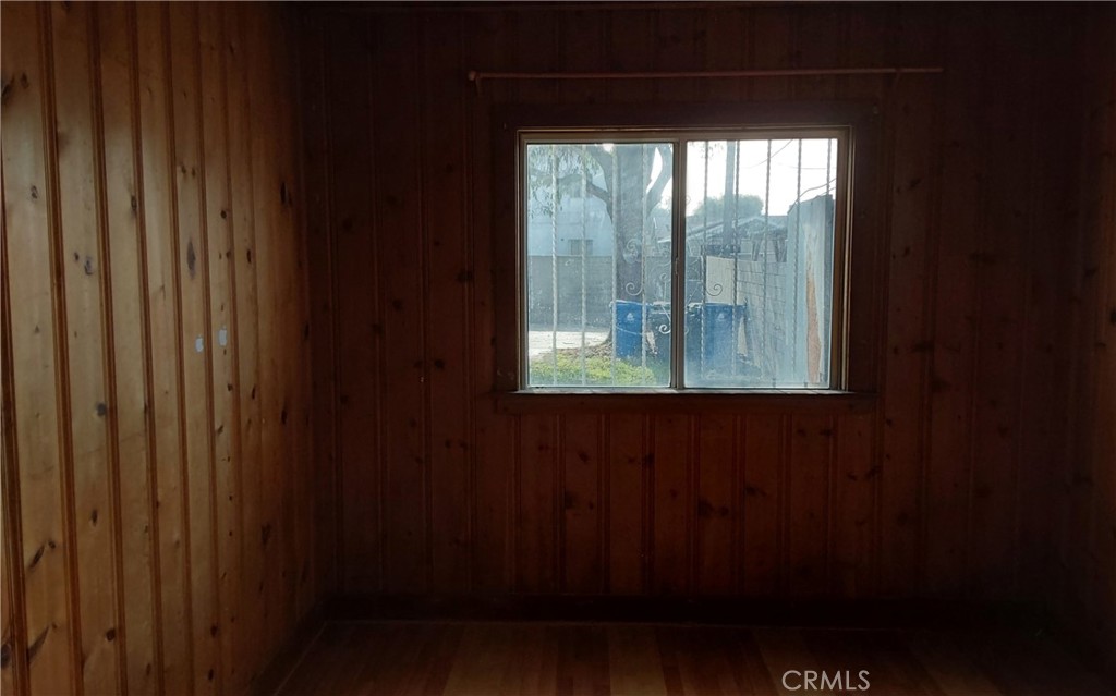 https://media.crmls.org/medias/e25fff0a-e5d7-4221-80f2-cfb655860cbd.jpg?preset=X-Large