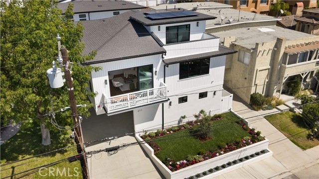 2111 Clark, Redondo Beach, California 90278, 4 Bedrooms Bedrooms, ,5 BathroomsBathrooms,Residential,For Sale,Clark,SB26059120 2111 Clark, Redondo Beach, California 90278, 4 Bedrooms Bedrooms, ,5 BathroomsBathrooms,Residential,For Sale,Clark,SB26059120