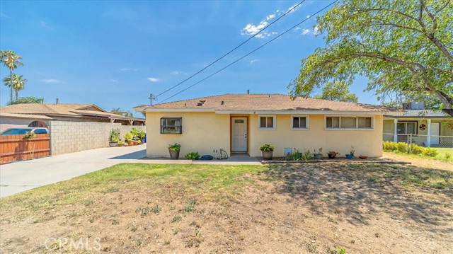 16257 Montgomery Ave, Fontana, CA 92336