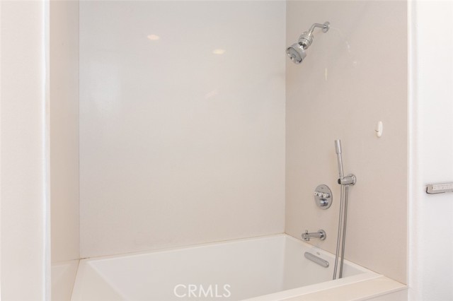 Detail Gallery Image 10 of 22 For 4060 Glencoe Ave #109,  Marina Del Rey,  CA 90292 - 1 Beds | 1 Baths