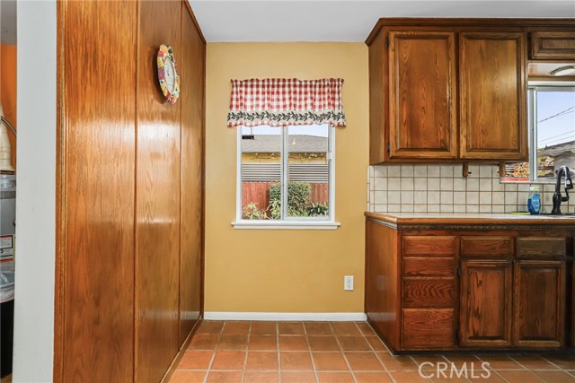 Detail Gallery Image 5 of 23 For 24276 Censor Ave, Harbor City,  CA 90710 - 3 Beds | 2 Baths