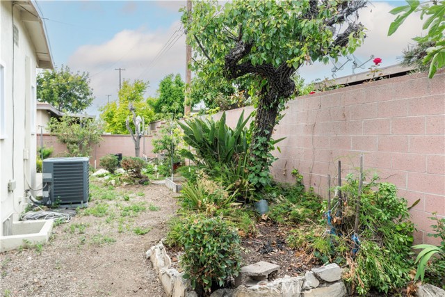 Detail Gallery Image 24 of 24 For 16928 S Raymond Pl, Gardena,  CA 90247 - 3 Beds | 2 Baths