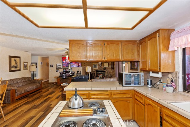 Detail Gallery Image 12 of 47 For 20407 Eyota Ln, Apple Valley,  CA 92308 - 3 Beds | 2 Baths