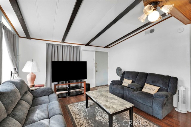 Detail Gallery Image 8 of 33 For 311 Potrero, San Jacinto,  CA 92582 - 2 Beds | 2 Baths