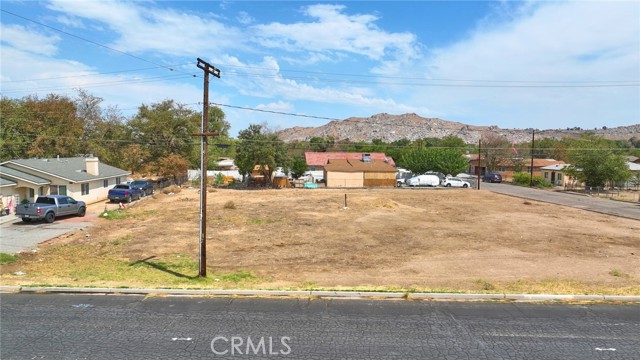 16490 E, Victorville, CA, 92395 16490 E, Victorville, CA, 92395