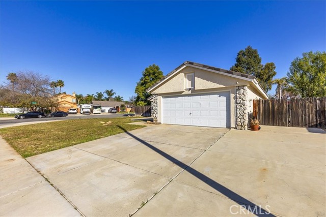 Detail Gallery Image 3 of 24 For 29182 Crestline, Menifee,  CA 92584 - 2 Beds | 2 Baths
