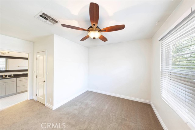 Detail Gallery Image 16 of 25 For 206 S Center St, Orange,  CA 92866 - 4 Beds | 3/1 Baths
