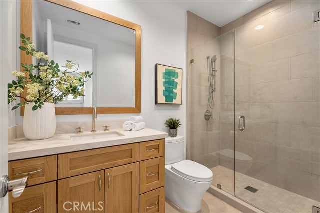 104 Scenic Crest, Irvine CA: https://media.crmls.org/medias/e262a8ba-ef65-4e03-baf2-c7f230d1add1.jpg