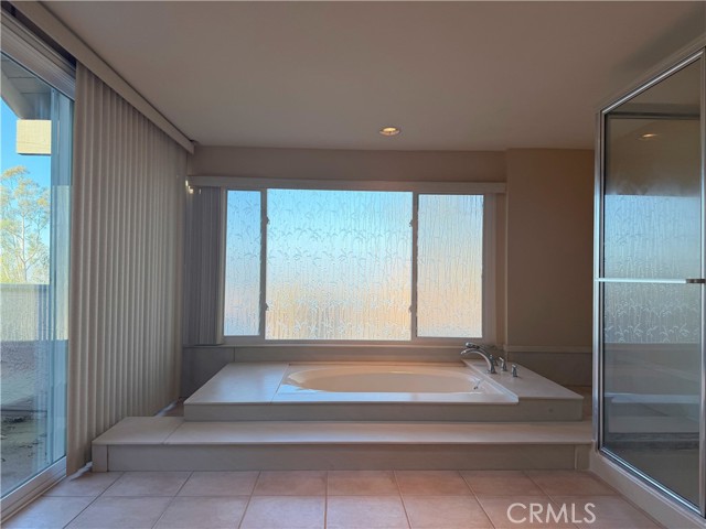 6519 E E Paseo Diego, Anaheim Hills CA: https://media.crmls.org/medias/e262ae89-21bf-4090-8dfb-a6ab4c9de0a5.jpg