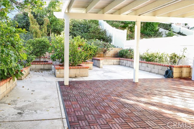 Detail Gallery Image 25 of 28 For 8482 E Amberwood, Anaheim,  CA 92808 - 3 Beds | 2/1 Baths