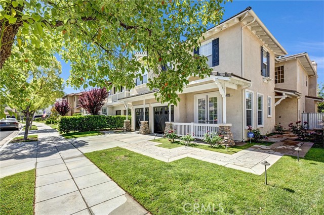 Detail Gallery Image 2 of 38 For 23922 Lakeside Rd, Valencia,  CA 91355 - 3 Beds | 3 Baths