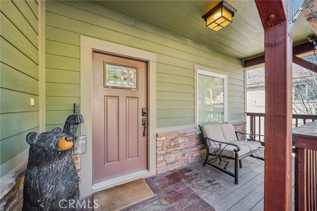 Detail Gallery Image 4 of 56 For 26845 Modoc Ln, Lake Arrowhead,  CA 92352 - 4 Beds | 3/1 Baths