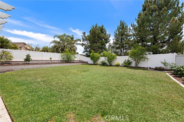 16 Riverview Drive, Trabuco Canyon CA: https://media.crmls.org/medias/e26437f2-019e-4ae0-9729-3c320472be23.jpg