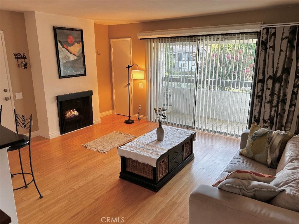 2867 S Fairview #F