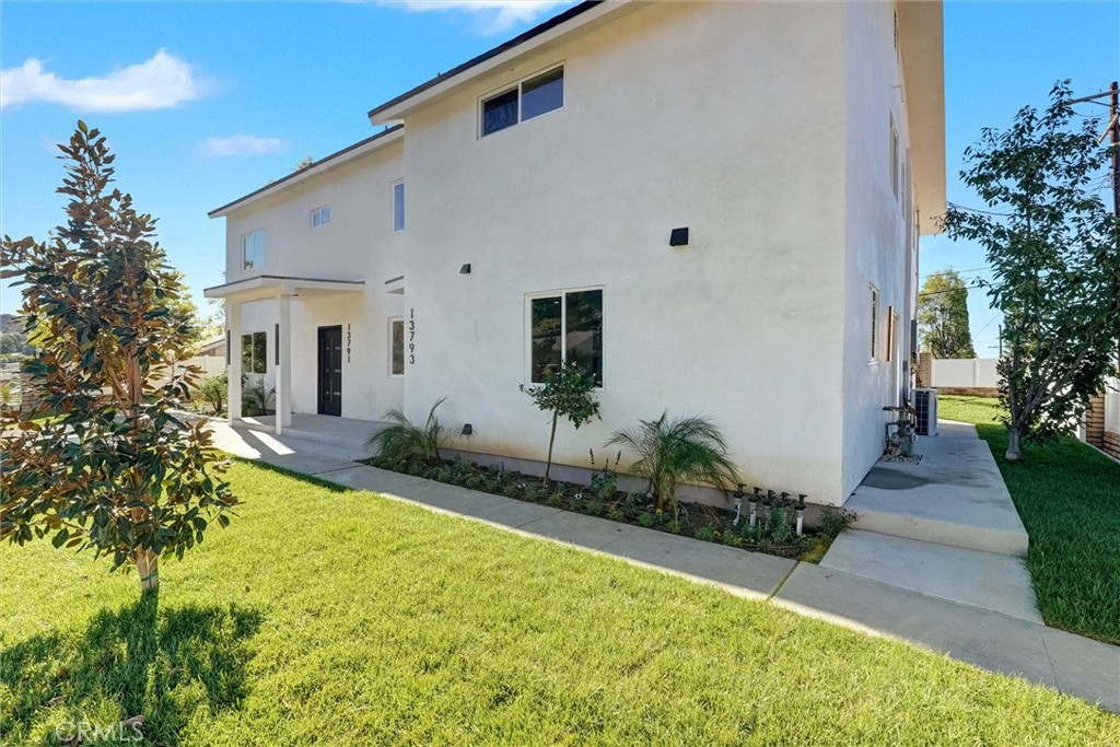 MLS #SR25238150 image #1