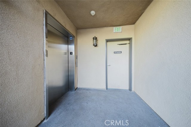 Detail Gallery Image 25 of 33 For 1515 Grismer Ave #302,  Burbank,  CA 91504 - 2 Beds | 2 Baths