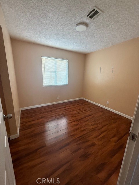 Detail Gallery Image 9 of 18 For 444 Corcoran Ave #4,  Vallejo,  CA 93536 - 3 Beds | 1/1 Baths