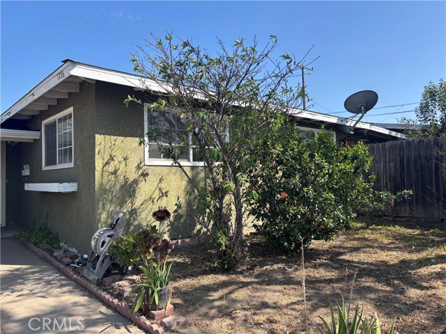 Detail Gallery Image 2 of 10 For 1786 W Crescent, Anaheim,  CA 92801 - 3 Beds | 2 Baths