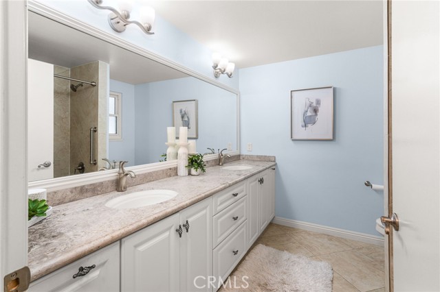 651 Lemke Drive, Placentia CA: https://media.crmls.org/medias/e2666a78-8a73-4ed7-b793-c5deb10310bf.jpg