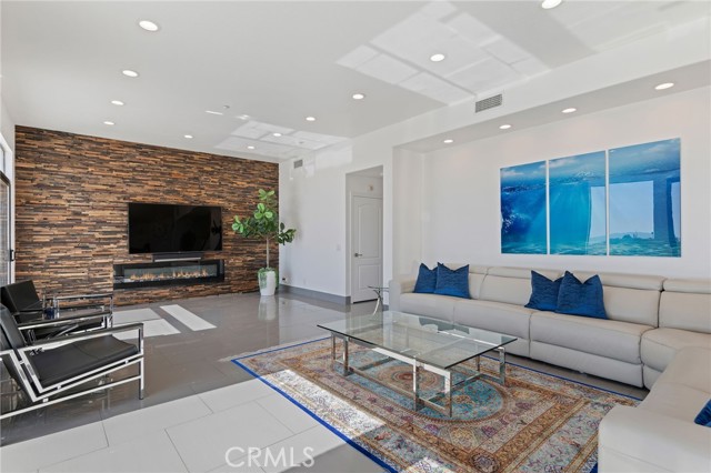 Detail Gallery Image 17 of 59 For 17764 Sidwell, Granada Hills,  CA 91344 - 4 Beds | 4 Baths