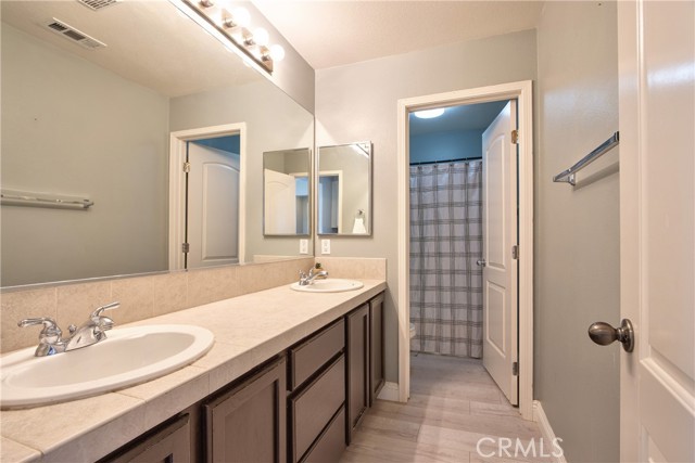 Detail Gallery Image 36 of 51 For 39883 S Creek Cir, Murrieta,  CA 92563 - 5 Beds | 3/1 Baths