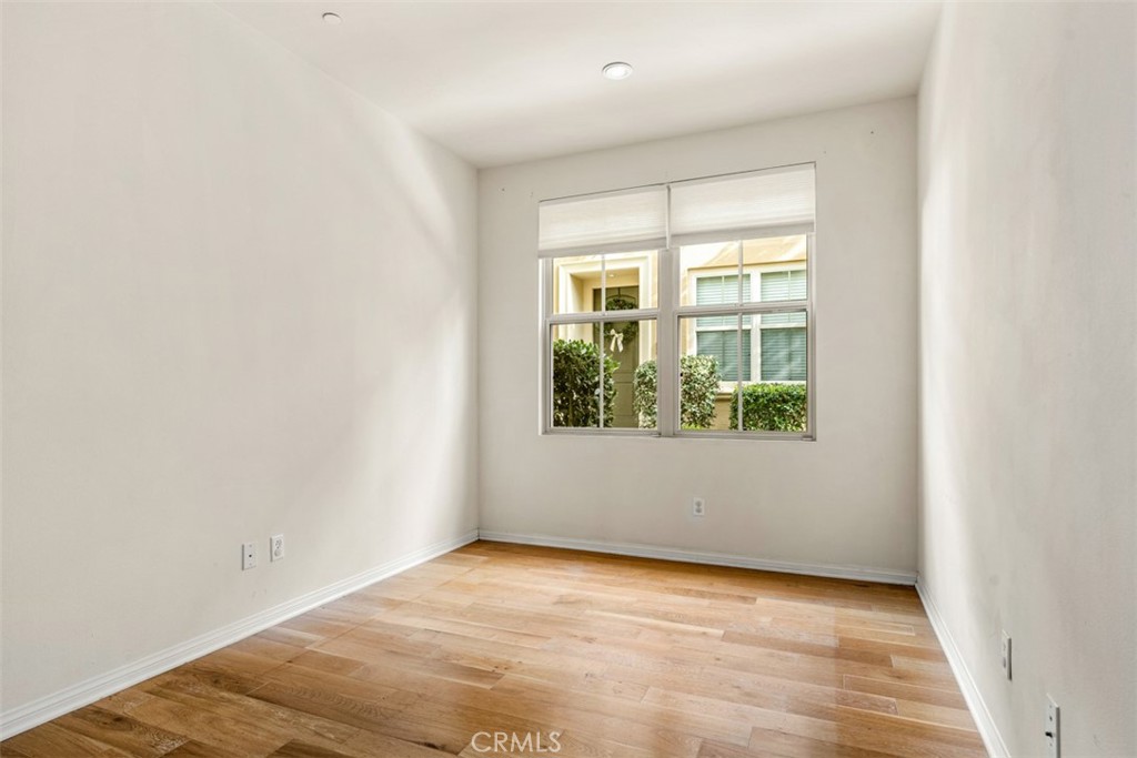 E267e933 7457 49cf B59e F2cc2fe7baeb