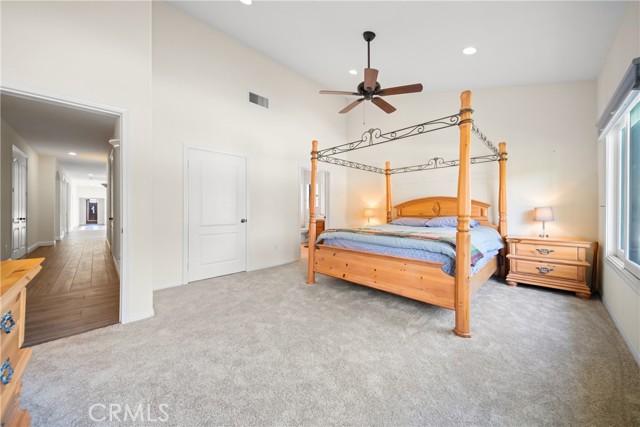 9394 Gum Tree Drive, Corona CA: https://media.crmls.org/medias/e26a0150-3026-4f89-a960-6fa5b14014d9.jpg