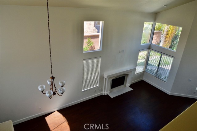 1 Genoa, Laguna Niguel CA: https://media.crmls.org/medias/e26a1536-342f-49ed-9085-db6345f16731.jpg
