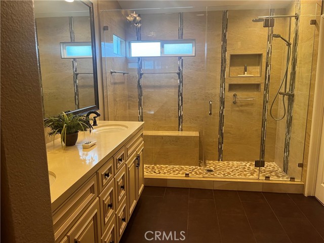 29 Del Padre, Lake Forest CA: https://media.crmls.org/medias/e26a9dc7-25e3-4efd-b454-a5845ae4e332.jpg