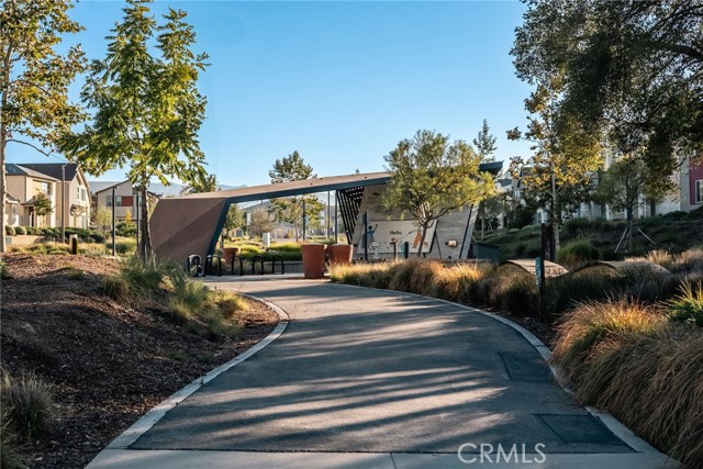 Detail Gallery Image 43 of 46 For 27410 N Merlin Pl #101,  Valencia,  CA 91381 - 2 Beds | 2 Baths