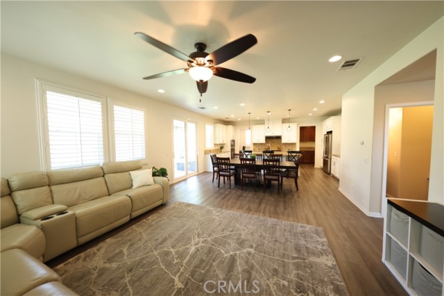 Detail Gallery Image 9 of 25 For 3848 Vine Maple, San Bernardino,  CA 92407 - 4 Beds | 2/1 Baths