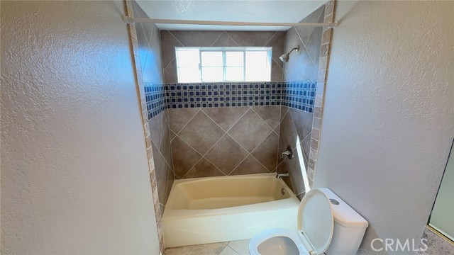 Detail Gallery Image 21 of 40 For 22962 Giant Fir Pl, Canyon Lake,  CA 92587 - 3 Beds | 2 Baths