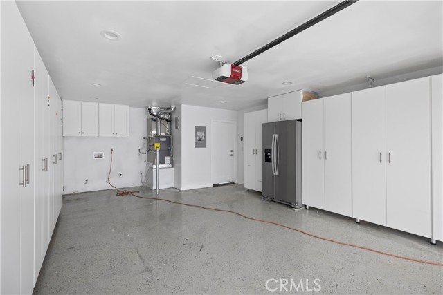 496 E 16th, Costa Mesa CA: https://media.crmls.org/medias/e26c4013-c8e2-4b40-98f8-9cd1564c7792.jpg