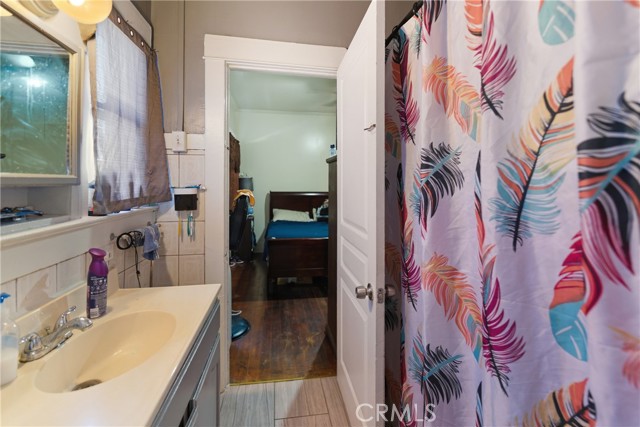 Detail Gallery Image 47 of 57 For 608 W 52nd, Los Angeles,  CA 90037 - 3 Beds | 2 Baths