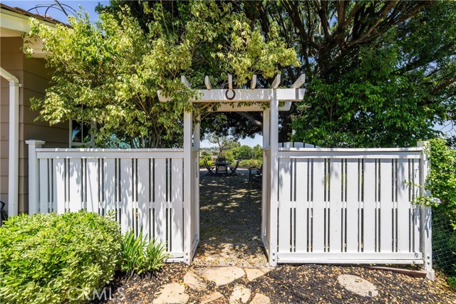 Image 36 of 38 For 27317 Sunnyridge Road