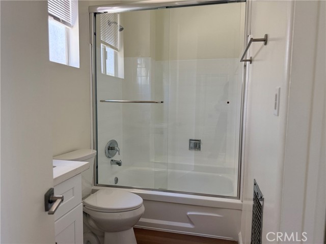 13223 Moorpark Street, 3 photo 7