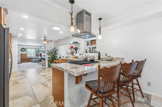 Detail Gallery Image 16 of 59 For 195 Knoll, Big Bear Lake,  CA 92315 - 5 Beds | 4 Baths