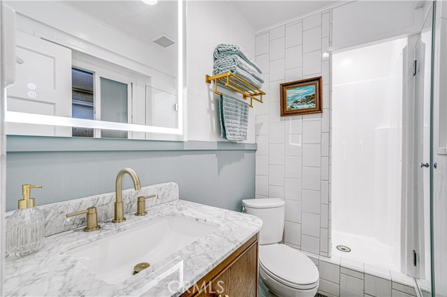 Detail Gallery Image 23 of 30 For 117 Surfside Ave #B,  Seal Beach,  CA 90743 - 2 Beds | 2 Baths