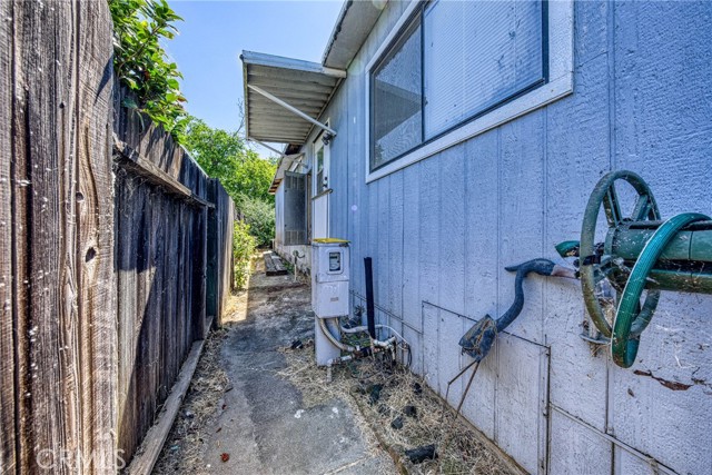 Detail Gallery Image 28 of 34 For 13942 Apple Ln, Clearlake Oaks,  CA 95423 - 3 Beds | 2 Baths