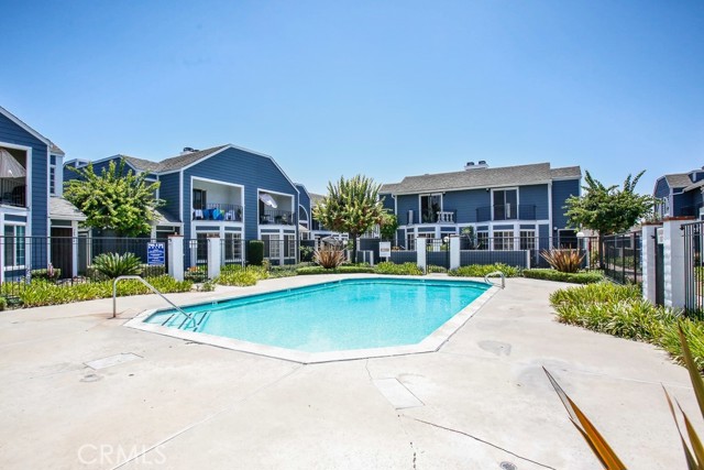 14786 Pioneer Blvd, Norwalk CA: https://media.crmls.org/medias/e26ef94b-017c-4435-ab2e-f77e987584f5.jpg
