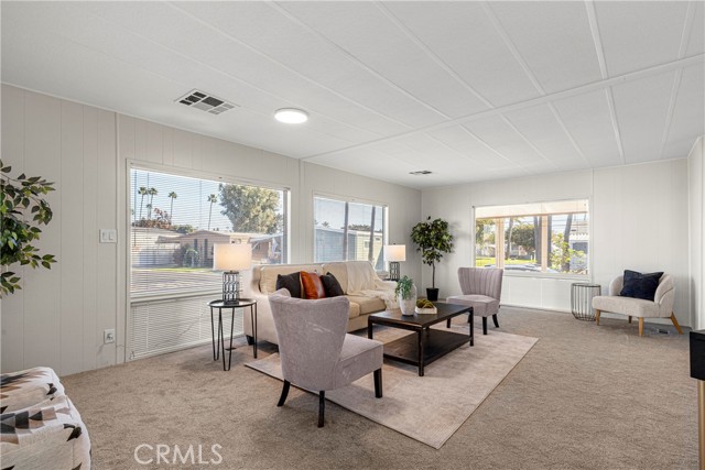 Detail Gallery Image 5 of 41 For 7221 San Luis, Carlsbad,  CA 92011 - 2 Beds | 2 Baths