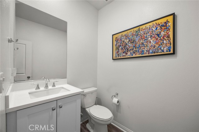Detail Gallery Image 14 of 27 For 22886 Concord, Saugus,  CA 91350 - 2 Beds | 2/1 Baths