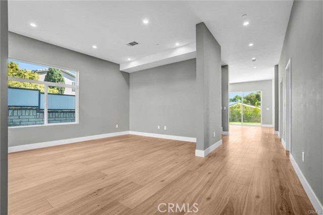 Detail Gallery Image 5 of 30 For 2128 W 238th St, Torrance,  CA 90501 - 5 Beds | 5 Baths