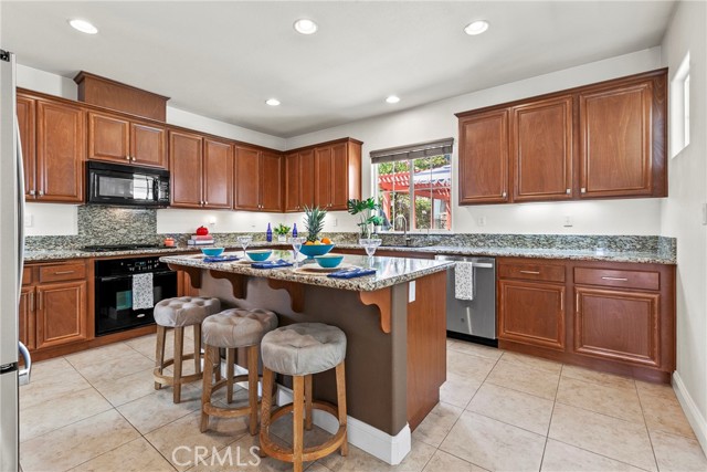 1283 Hollysprings Lane, Santa Maria CA: https://media.crmls.org/medias/e2705d39-002c-4ef1-8333-c55cba2c5de2.jpg